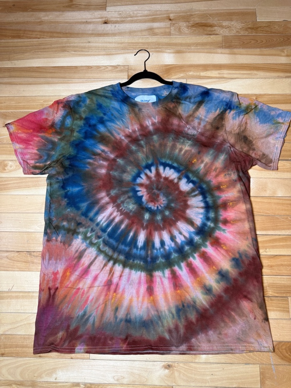 Gildan Short-Sleeve Tie-Dye Spiral Tee in green, Blue & Brown
